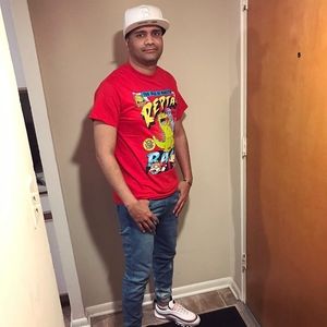 Meet your Posher, Jonathan